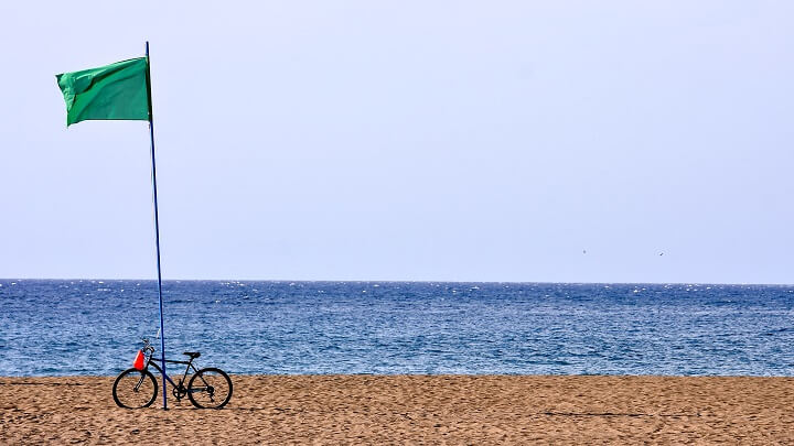 playa-bandera-verde